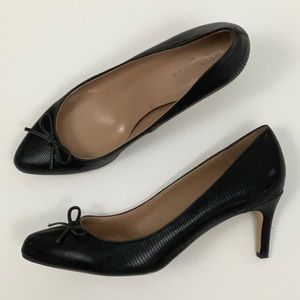 Ann Taylor Factory Black Kitten Heel Pumps—Size 7.5